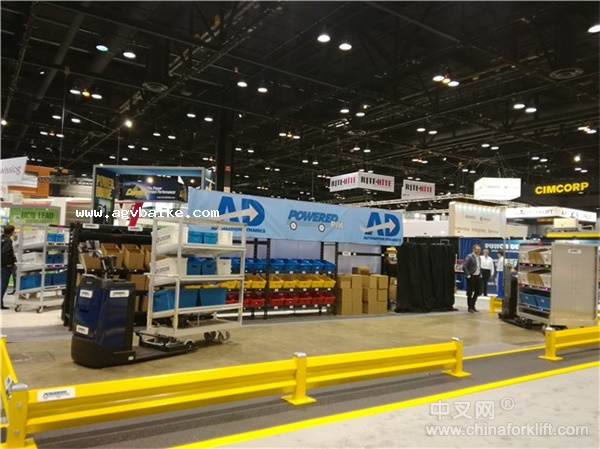 2017年美国芝加哥国际物流展上的AGV产品
